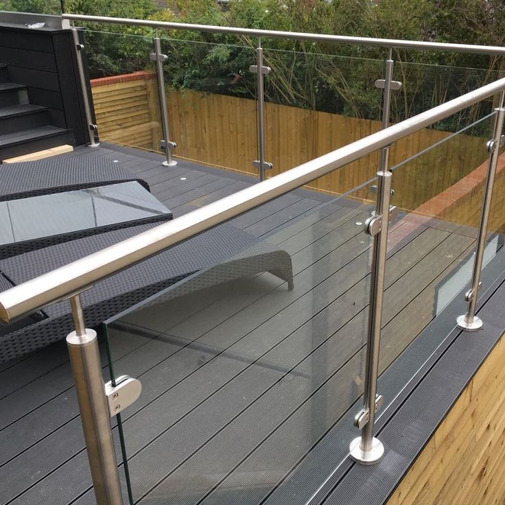 Garde-corps verre et inox sur terrasse
